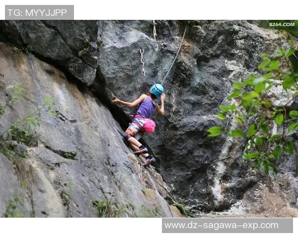 城市马拉松赛事中的杭州攀岩队灵活性表现引发热议与思考 城市马拉松赛事中的杭州攀岩队灵活性表现引发热议与思考