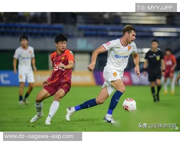 广州足球队技术变革引发热议探索新战术与球员培养模式的创新之路 广州足球队技术变革引发热议探索新战术与球员培养模式的创新之路